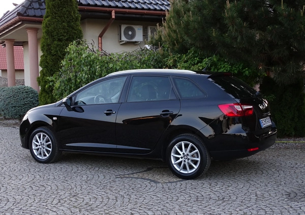 Seat Ibiza cena 29500 przebieg: 229600, rok produkcji 2016 z Mikołajki małe 704